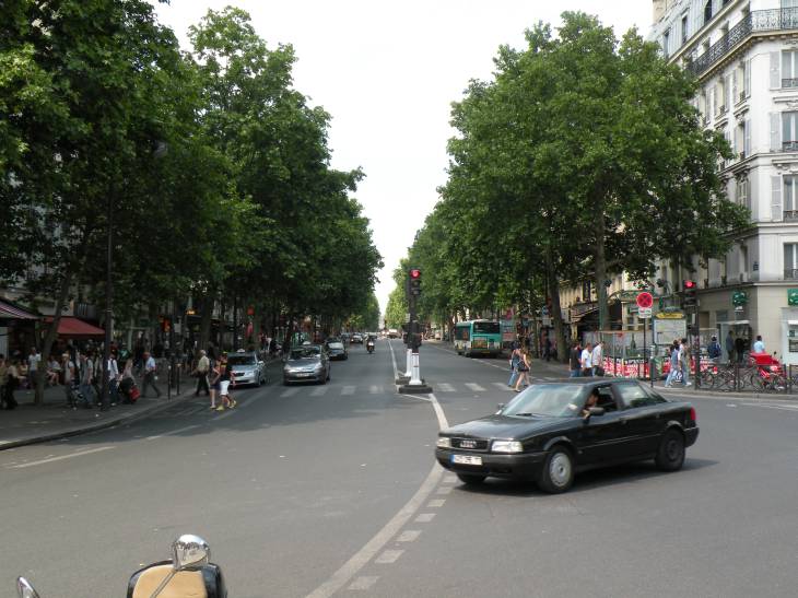  Bd Beaumarchais, direction Répubique